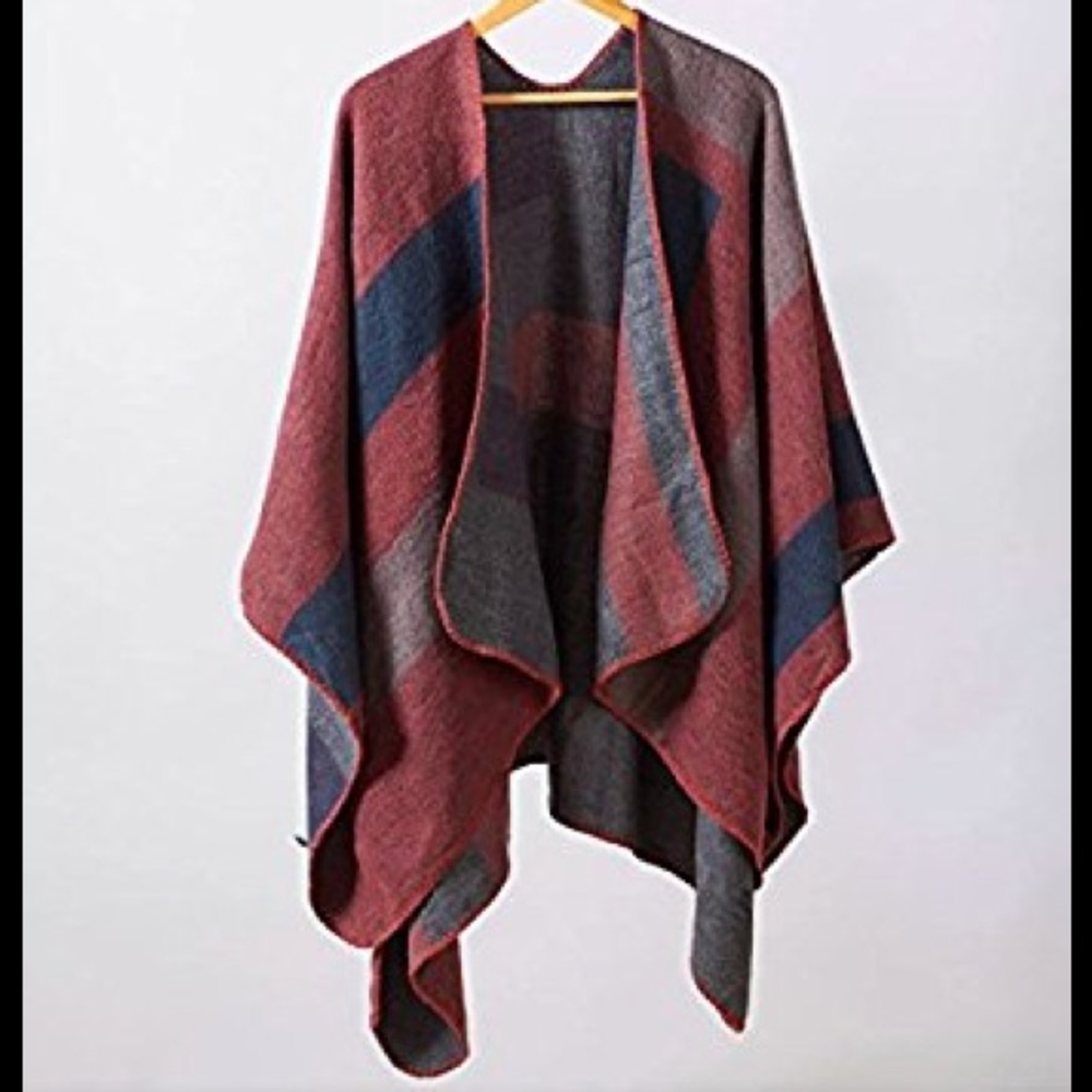 NWT Mulberry BB Dakota Maroon and Navy Poncho